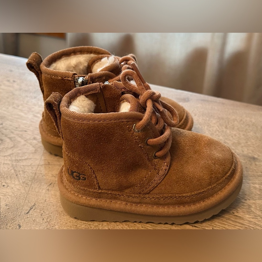 GUC Toddler Ugg Boots. Size 7